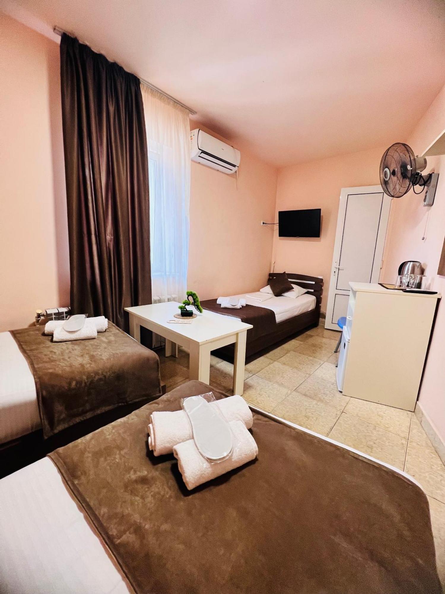 Marnar Hotel 예레반 외부 사진