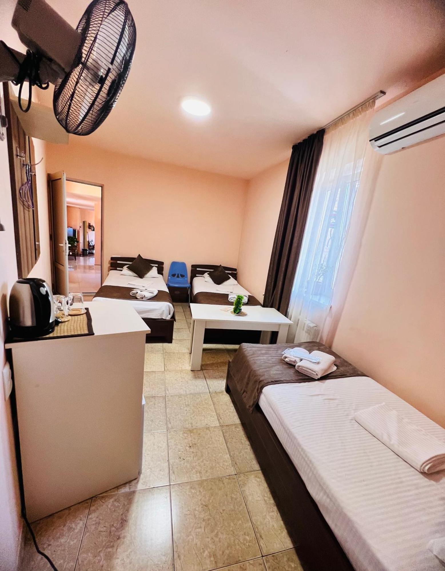 Marnar Hotel 예레반 외부 사진